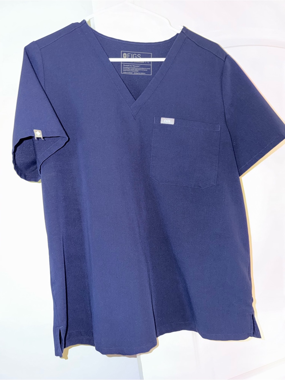 Figs Women’s Navy Blue One-Pocket Scrub Top